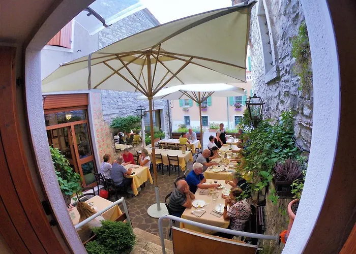 Albergo Speranza Spiazzi Di Monte Baldo